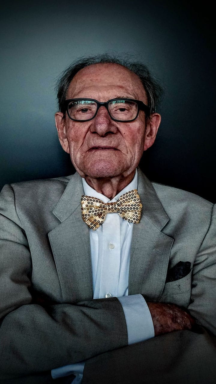 Vos vidéos sur Linkedin, en communication B2C c'est lui le Boss des réseaux sociaux